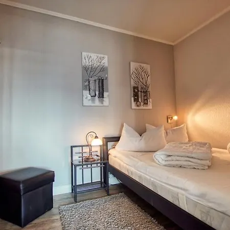 - Haus A, App 0a0408 Apartment *