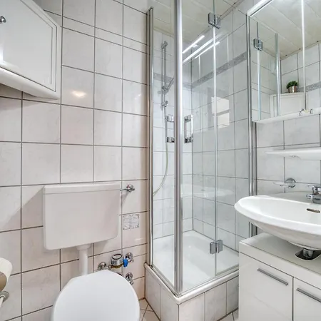 - Haus A, App 0a0408